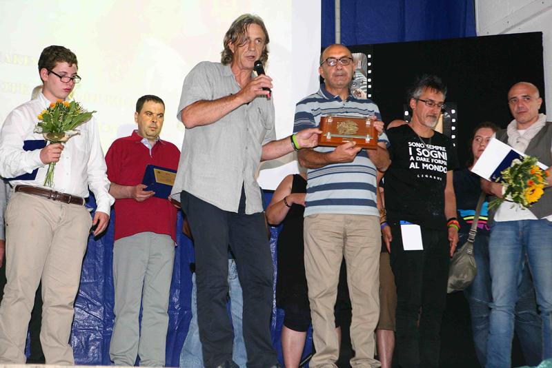Con il cinema dare voce al disagio sociale Con il cinema dare voce al disagio sociale