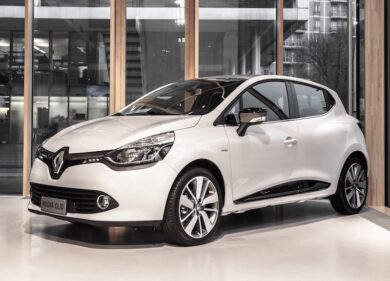 OMD sale a bordo di Renault Italia