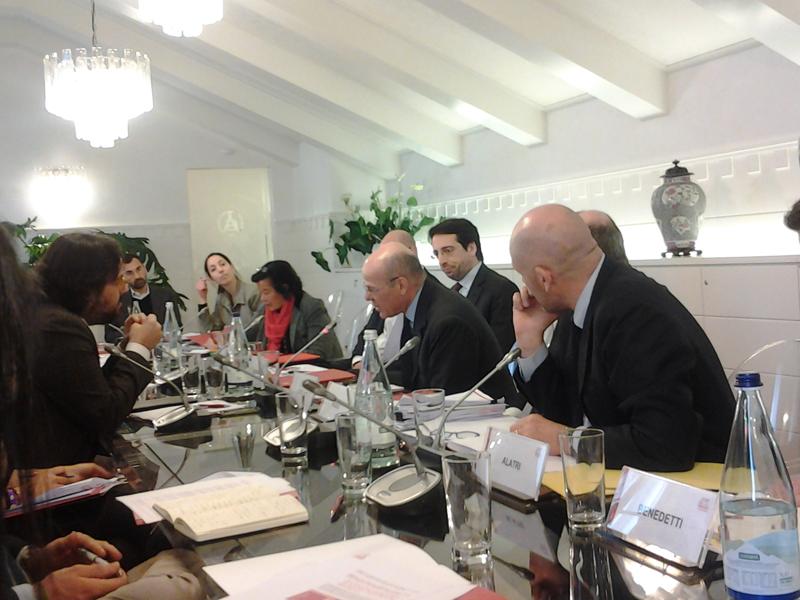 Generali aumenta il dividendo 2014 a 0,60 euro Generali aumenta il dividendo 2014 a 0,60 euro