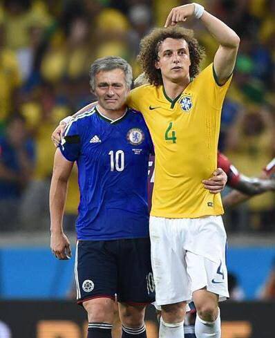 Mourinho fuori dalla Champions, il web prende di mira José Mourinho fuori dalla Champions, il web prende di mira José
