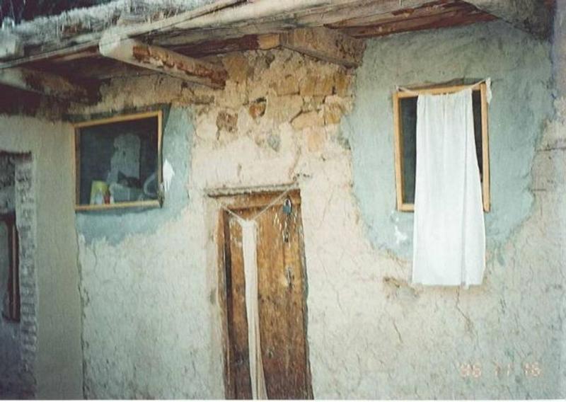 Bin Laden sorridente nel rifugio. Le foto mai viste Bin Laden sorridente nel rifugio. Le foto mai viste