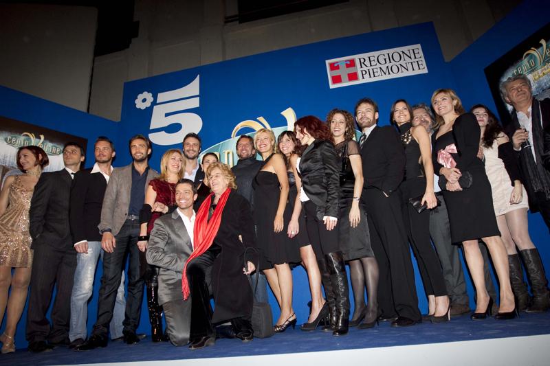 Centrovetrine chiude, addio alla storica soap opera Mediaset Centrovetrine chiude, addio alla storica soap opera Mediaset