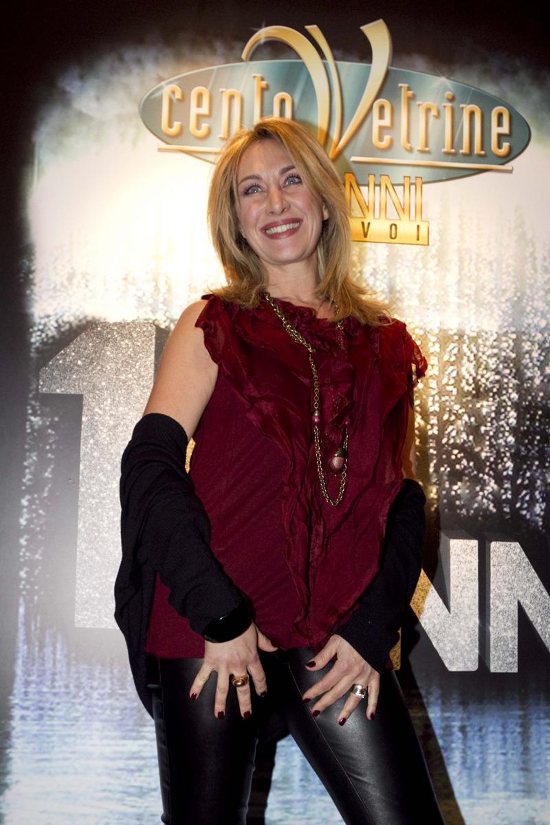 Centrovetrine chiude, addio alla storica soap opera Mediaset Centrovetrine chiude, addio alla storica soap opera Mediaset