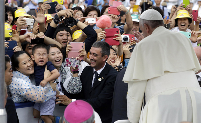 Papa Francesco, due anni fa l’elezione. Cacciari: “Ecco le sue riforme” Papa Francesco, due anni fa l’elezione. Cacciari: “Ecco le sue riforme”