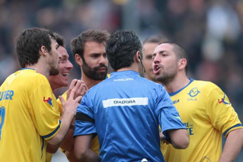 Frosinone-Entella, “segniamo su rigore”. E’ giallo sul biglietto Frosinone-Entella, “segniamo su rigore”. E’ giallo sul biglietto