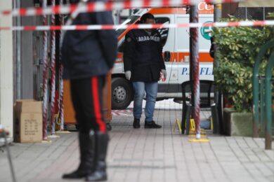 Camorra, imprenditore chiede al clan di picchiare immigrato