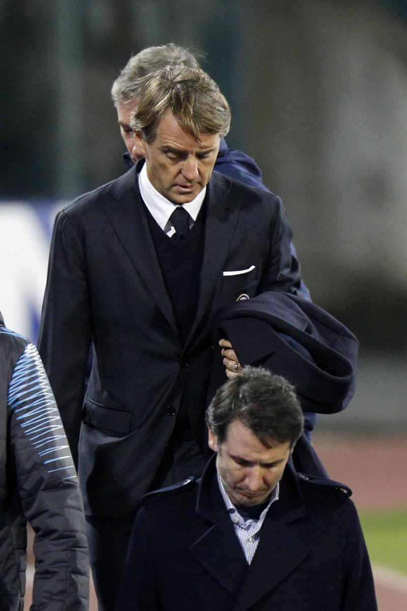 Inter, Mancini chiede scusa ai tifosi: “Ma giovedì…” Inter, Mancini chiede scusa ai tifosi: “Ma giovedì…”