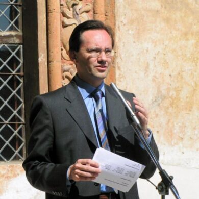 Sesso con allievi: 11 anni al prof di Saluzzo