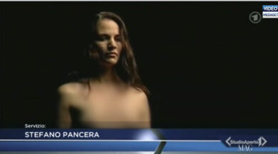 Facebook? Bullismo, violenza e nudità. Foto di nudità