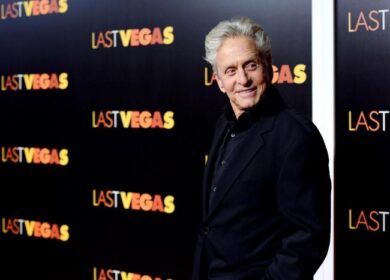 Michael Douglas lancia l’allarme: “L’Europa è ancora antisemita”
