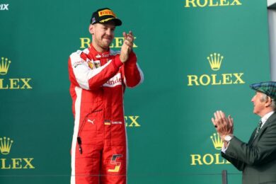 Vettel nei box Mercedes: spia per la Ferrari in Malesia