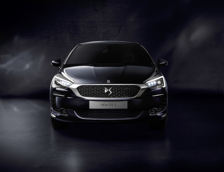 NUOVA DS 5:eletta “Migliore auto di serie“ del Salone di Ginevra NUOVA DS 5:eletta “Migliore auto di serie“ del Salone di Ginevra