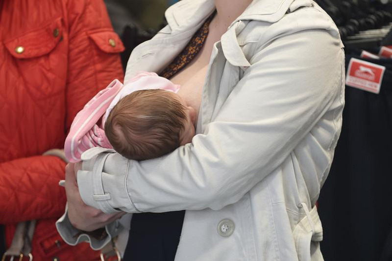 Mamme, i bimbi allattati al seno sono più intelligenti Mamme, i bimbi allattati al seno sono più intelligenti