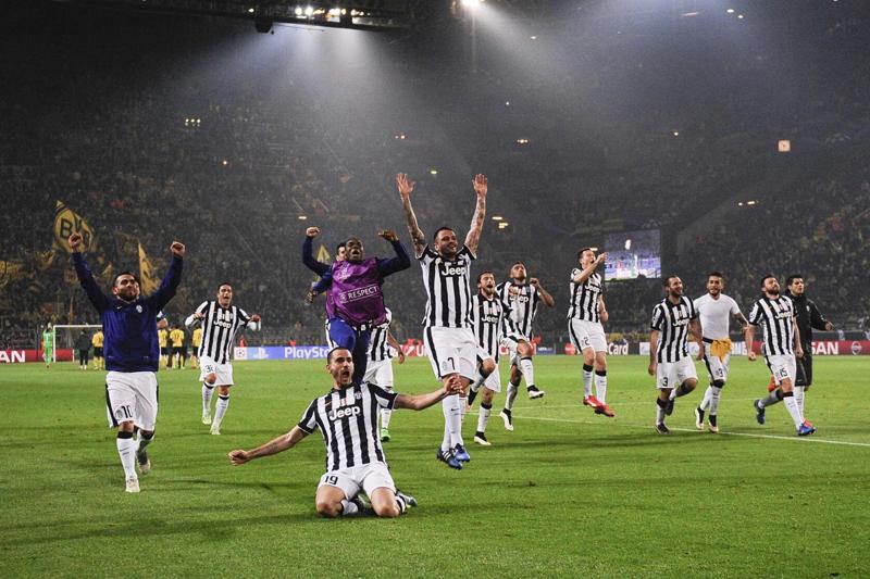 Champions, Juve show: è ai quarti. Tevez e Morata eroi di Dortmund Champions, Juve show: è ai quarti. Tevez e Morata eroi di Dortmund