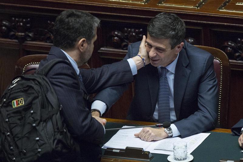 Grandi opere: Lupi alla Camera. “Non lascio”