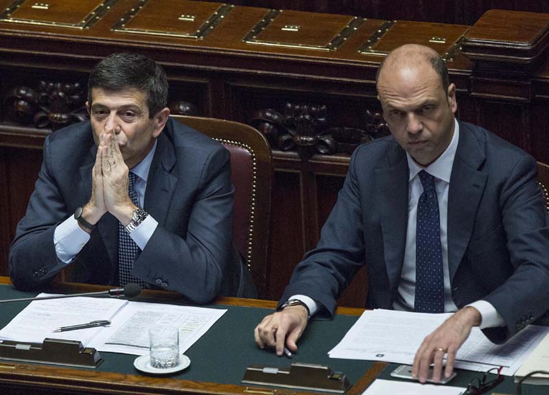 Grandi opere: Lupi alla Camera. “Non lascio”