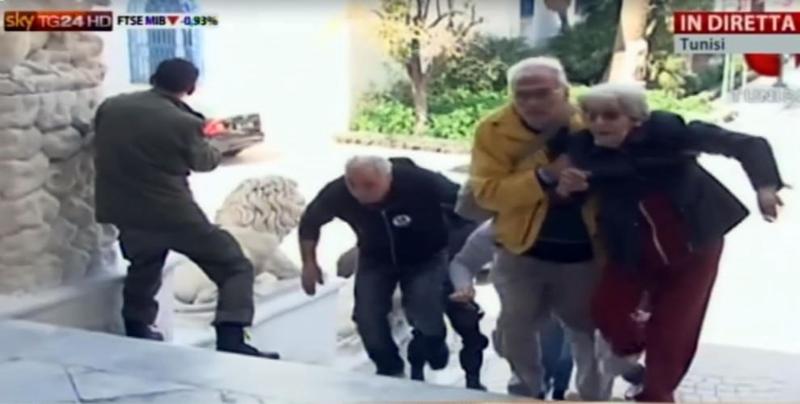 Tunisi, strage di turisti al museo. Anche due italiani uccisi