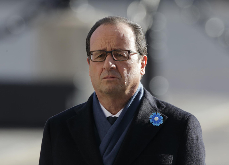 Elezioni, schiaffo dei francesi ad Hollande. Le Pen e Sarkozy si contendono la presidenza Elezioni, schiaffo dei francesi ad Hollande. Le Pen e Sarkozy si contendono la presidenza