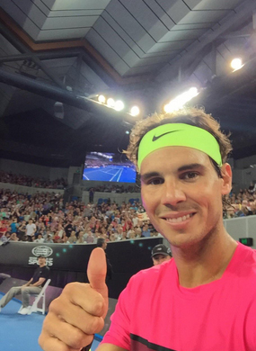 Nadal e Federer distruggono Djokovic sui social network Nadal e Federer distruggono Djokovic sui social network