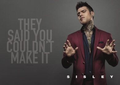 Fedez sbanca con ‘Pop-Hoolista Tour’. E Signorini flirta con lui