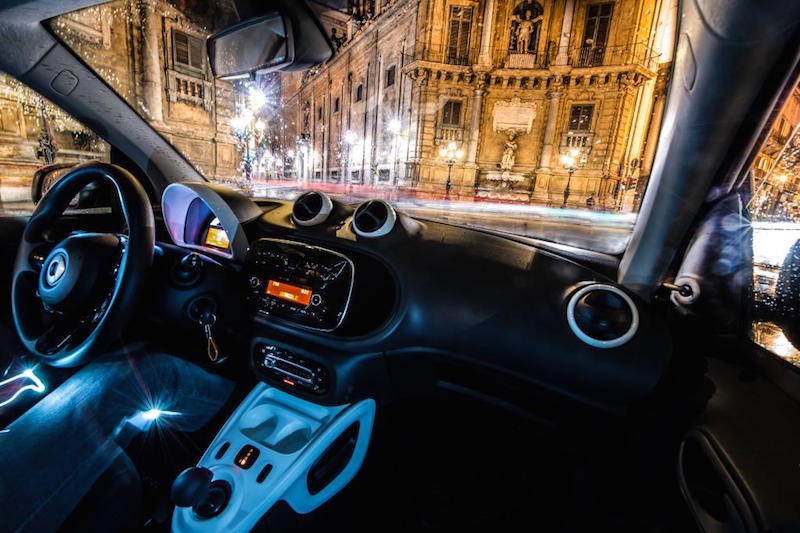 Nuova smart fortwo: è ora di cambiare marcia. Anzi: no!