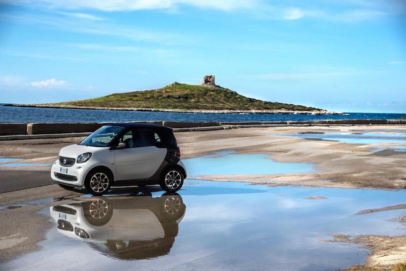 Nuova smart fortwo: è ora di cambiare marcia. Anzi: no!