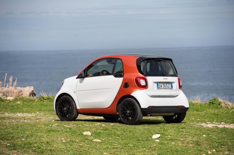 Nuova smart fortwo: è ora di cambiare marcia. Anzi: no!