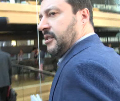 Salvini: Italia merda merda. Merda? Merda ha detto Salvini