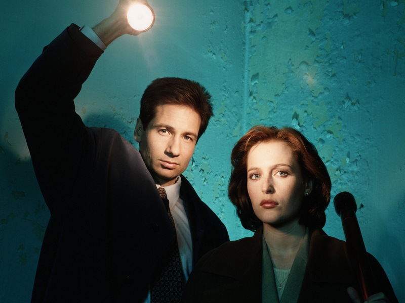 X-Files, torna dopo 13 anni con gli stessi Fox Mulder e Dana Scully X-Files, torna dopo 13 anni con gli stessi Fox Mulder e Dana Scully