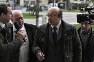 Moggi: “Sono un superdotato. Altro che Rocco Siffredi”