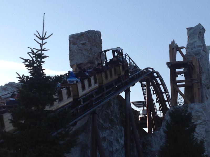 “Oblivion” a Gardaland le emozioni del Buco Nero “Oblivion” a Gardaland le emozioni del Buco Nero