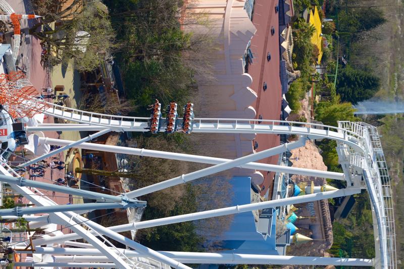 “Oblivion” a Gardaland le emozioni del Buco Nero “Oblivion” a Gardaland le emozioni del Buco Nero