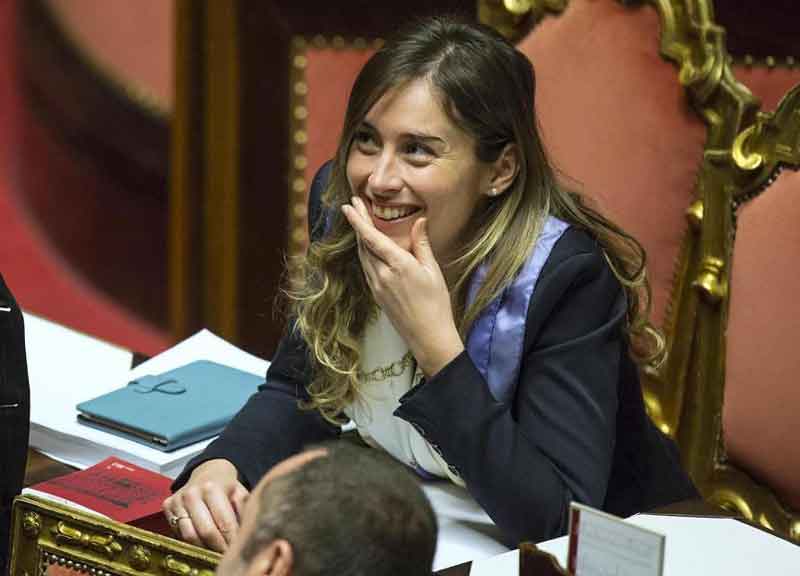 Boschi (foto nuda) dice che Italia cresce e ricca, Boschi accelera