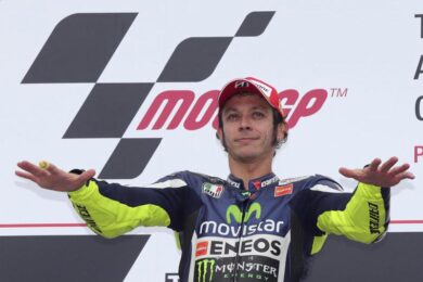 Valentino Rossi vola come la Ferrari di Vettel: “Tra le mie gare top”