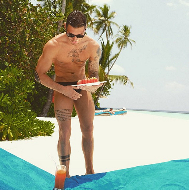 Belen Rodriguez e Stefano, vacanza di passione: foto