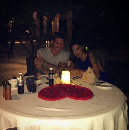 Belen Rodriguez e Stefano, vacanza di passione: foto
