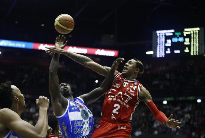Olimpia Milano asfalta la Dinamo Sassari trascinata da Gentile-Brooks