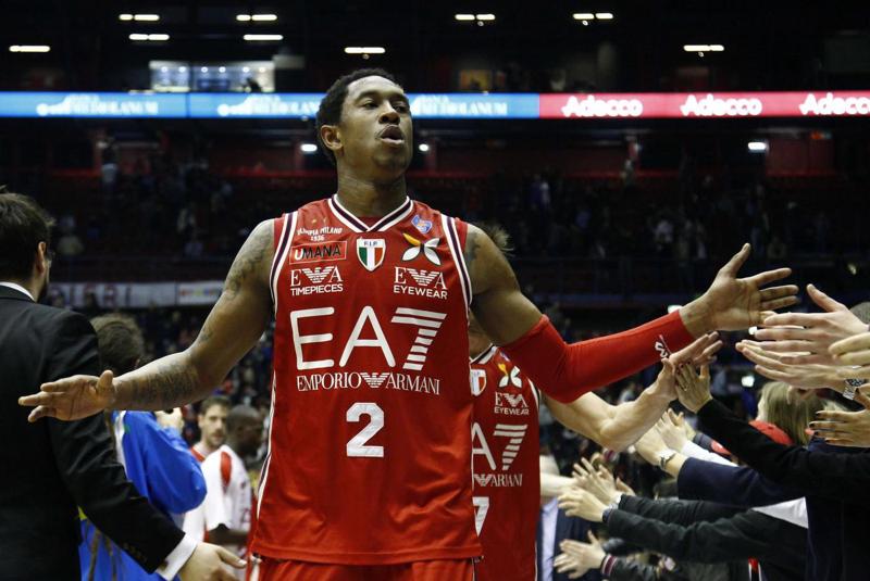 Olimpia Milano asfalta la Dinamo Sassari trascinata da Gentile-Brooks