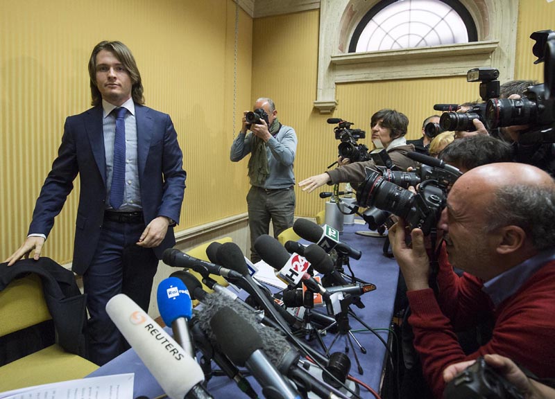 Sollecito: “La mia famiglia fatta a pezzi”. Valuta la richiesta danni Sollecito: “La mia famiglia fatta a pezzi”. Valuta la richiesta danni