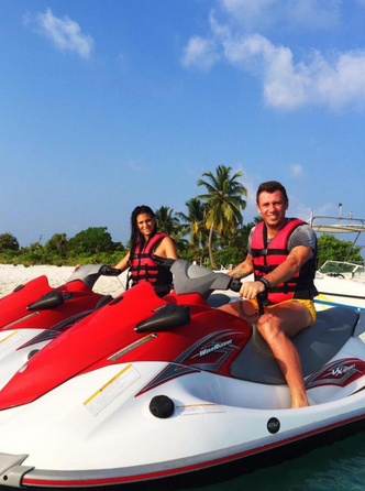Cassano alle Maldive con Carolina: “Sto male da morire senza calcio” Cassano alle Maldive con Carolina: “Sto male da morire senza calcio”