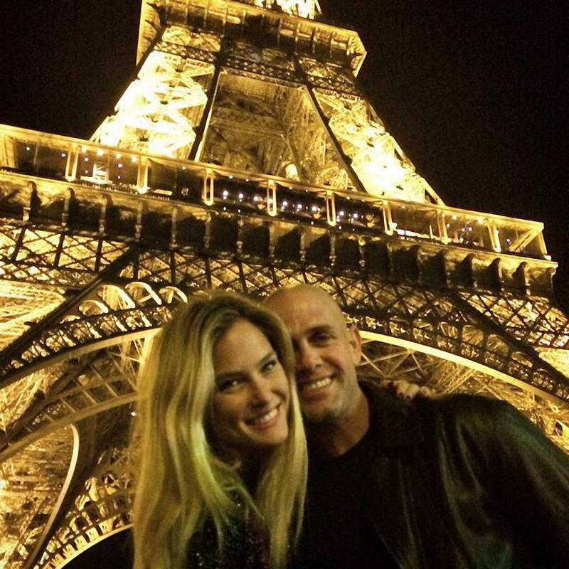 Torre Eiffel, Google celebra l’anniversario. Ed è subito selfie-mania