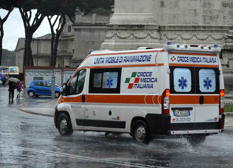 Notte da paura alla centrale del 118. Bloccati per 4 ore i sistemi informatici