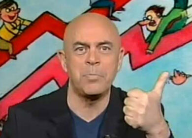 Crozza, buona Pasqua con Berlusconi, Renzi e il Papa