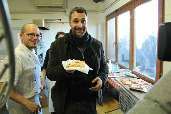 Raoul Bova bacia un uomo. Altro che Rocio