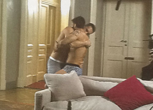 Raoul Bova bacia un uomo. Altro che Rocio