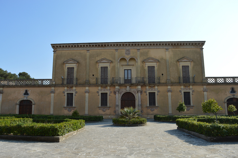 Puglia, primizie d’estate. Dalla Valle d’Itria al Salento Puglia, primizie d’estate. Dalla Valle d’Itria al Salento