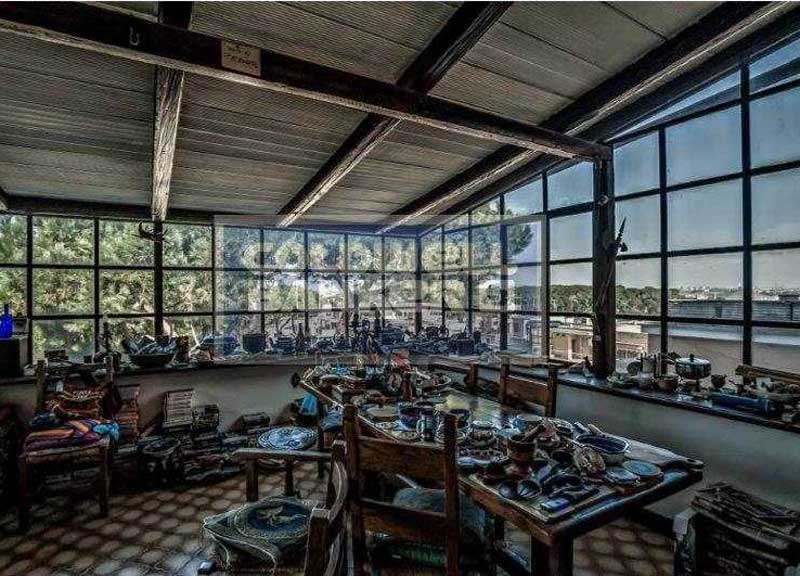 In vendita la casa che ispirò la Dolce Vita. Per Fellini 250 metri quadri nel cuore dei Parioli In vendita la casa che ispirò la Dolce Vita. Per Fellini 250 metri quadri nel cuore dei Parioli