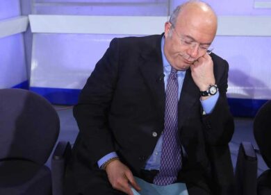 Storace ci crede: “Zingaretti si dimette”. Mafia Capitale, l’8 “ci sarà la “retata”
