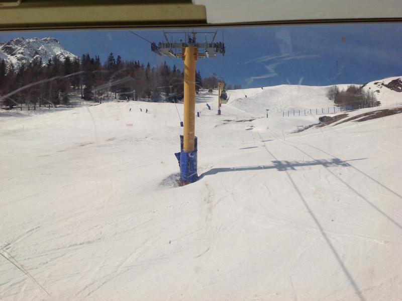 Neve e sole per sciare a Courmayeur. A Maggio via alla nuova funivia del Monte Bianco Neve e sole per sciare a Courmayeur. A Maggio via alla nuova funivia del Monte Bianco