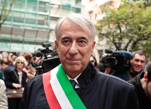 Pisapia e Sala, visita di Pasquetta ad Expo: “Padiglioni visitabili all’inaugurazione” Pisapia e Sala, visita di Pasquetta ad Expo: “Padiglioni visitabili all’inaugurazione”